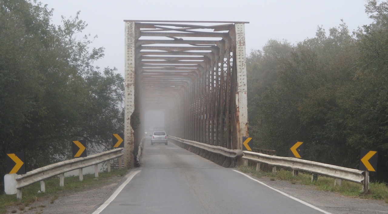 Figura 12: Ponte rodoviária da rodovia PR-247, antiga ponte ferroviária do Ramal do Rio Negro