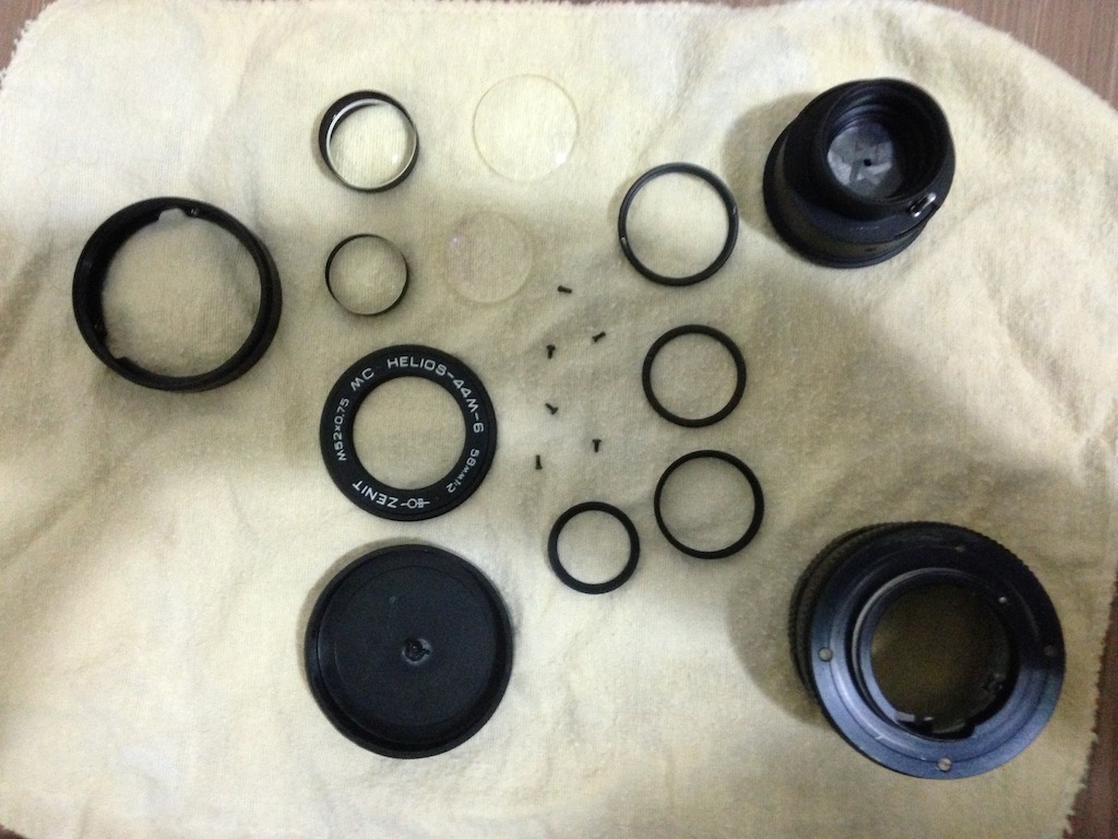Figure 4: Lens almost completely dismantled.