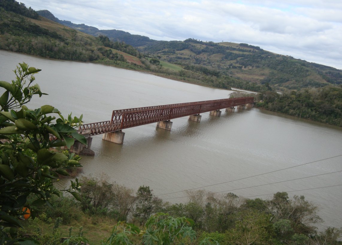 Figura 12: Ponte sobre o Rio Uruguai, fronteira RS/SC